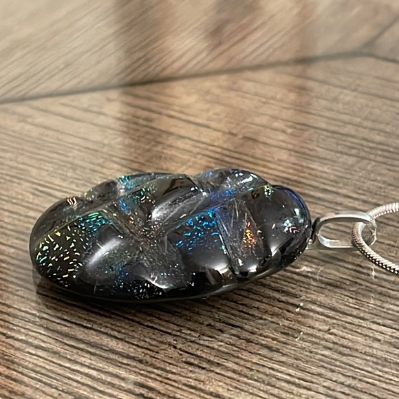Dichroic Glass Quilted Glass Pendant & Chain - Picture 4 of 15